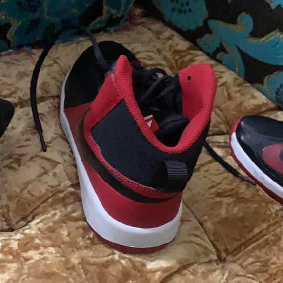 Shoes - Picture 2 of 3